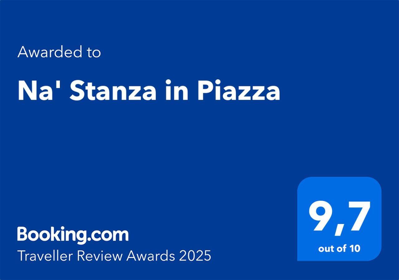 ナポリNa' Stanza In Piazzaアパートメント エクステリア 写真